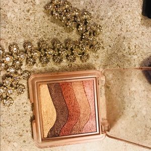 Body Shop bronzer